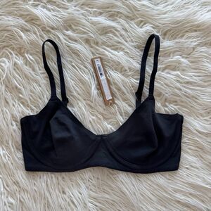 Skims Fits Everybody Unlined Demi Bra Onyx Size 32D